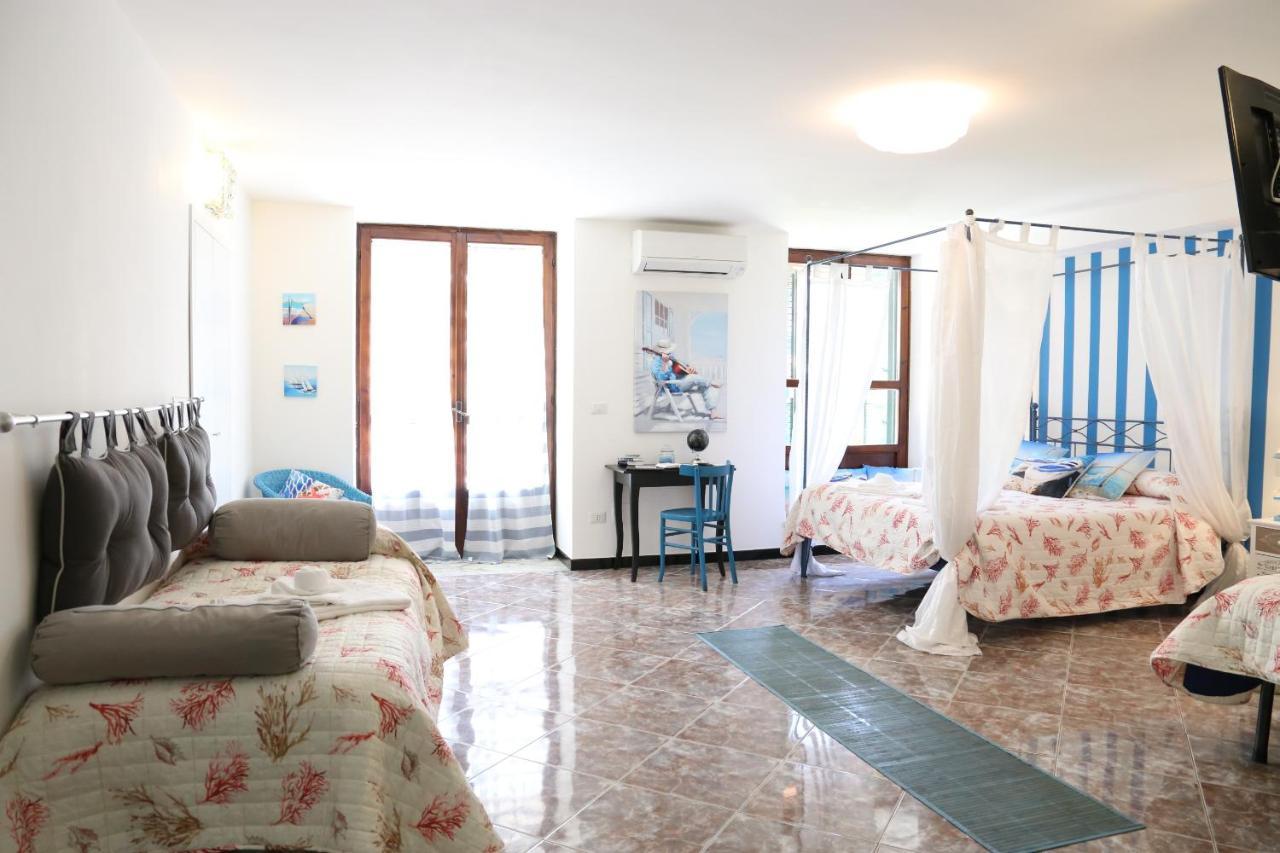 Albergo Del Centro Storico ซาแลร์โน ภายนอก รูปภาพ