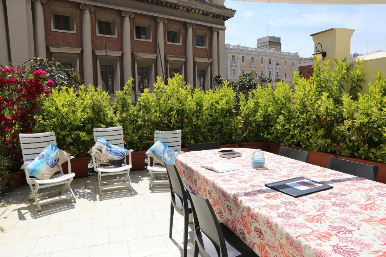 Albergo Del Centro Storico ซาแลร์โน ภายนอก รูปภาพ