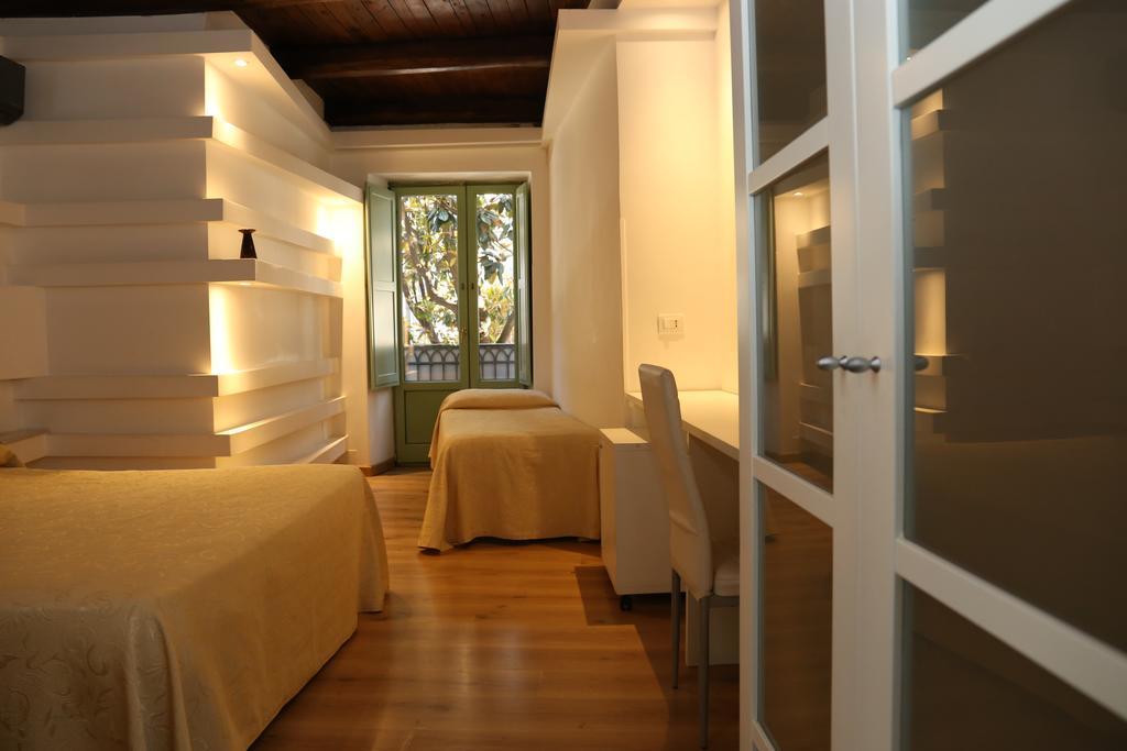 Albergo Del Centro Storico ซาแลร์โน ภายนอก รูปภาพ